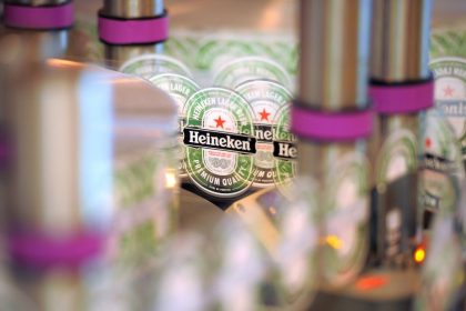 Niederländische Brauerei Heineken streicht 8000 Jobs – Bierverkauf brach durch Lockdown massiv ein