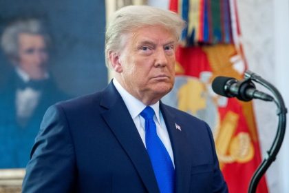 Trump fordert Aufhebung seiner Sperre auf Facebook und Instagram