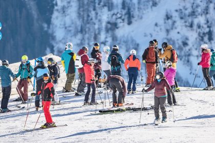 Österreich: Ski-Touristen kommen trotz Lockdowns – 1.400 Anzeigen