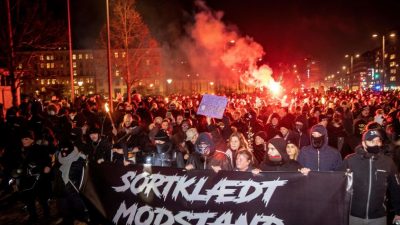 „Freiheit für Dänemark, wir haben genug“ – Acht Festnahmen bei Protesten gegen Corona-Beschränkungen