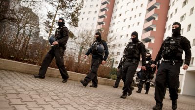 Großrazzia mit 850 Polizisten gegen islamistischen Verein aus Berlin