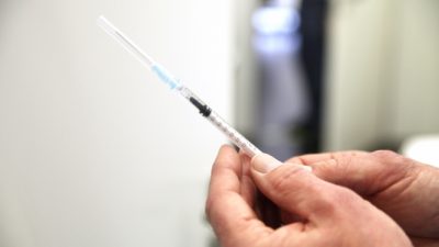Österreich fordert schnellere Zulassung von Corona-Impfstoffen