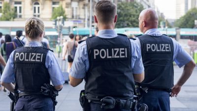 Flensburg: Intensive Polizeikontrollen, Kontaktverbot und Ausgangssperren