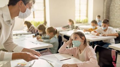 Thüringer Lehrerverband: Wer behauptet, dass Lehrer faulenzen, sollte sich schämen