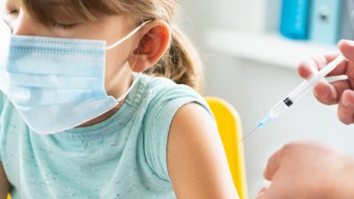 Uni Oxford testet Corona-Impfstoff an Kindern