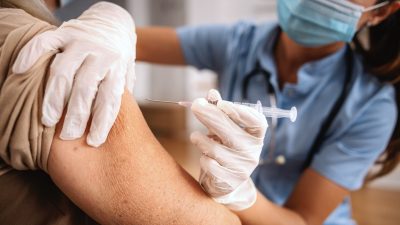 Vor zweiter Impfung: 24 Corona-infizierte Heimbewohner sterben in Saarland und NRW