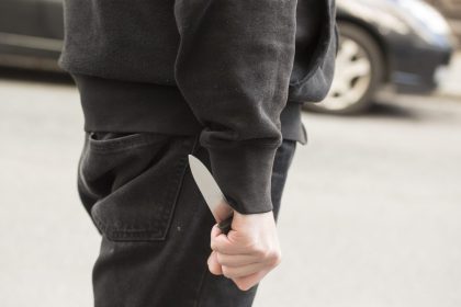 Polizei beendet Massenschlägerei unter Jugendlichen auf Schulhof