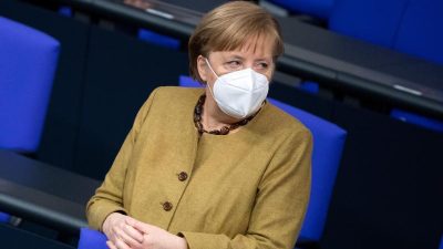 Immunologe: Merkel soll sich live mit Astrazeneca-Impfstoff impfen lassen – „Das wäre großartig“