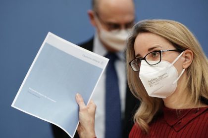 Deutscher Ethikrat rechnet mit Corona-Politik ab