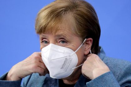 Merkel fordert von EU-Gipfel schonungslose Selbstanalyse – AfD kündigt Klage gegen deutschen Ratifizierungsprozess an