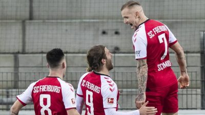 Bundestrainer Löw sieht BVB-Pleite in Freiburg