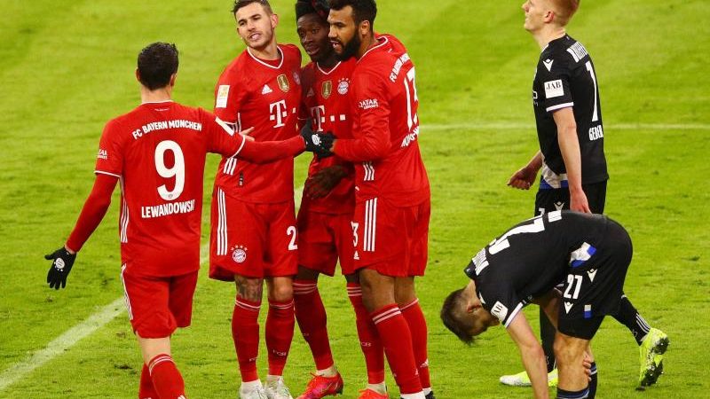 Davies-Tor verhindert Bayern-Heimpleite gegen Bielefeld
