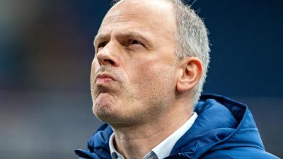 Schneider rechtfertigt Schalker Transferpolitik