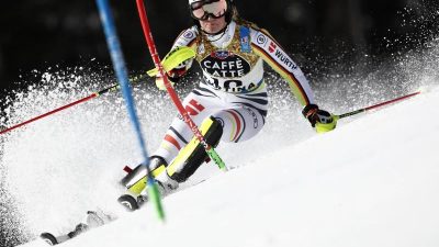 Dürr auf Top-Ten-Kurs – Slalom-Star Shiffrin vorerst 4.