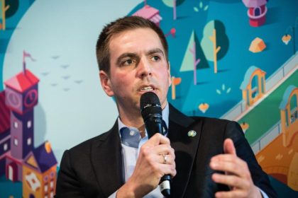 Lahm sieht Deutschland nicht als EM-Notgastgeber