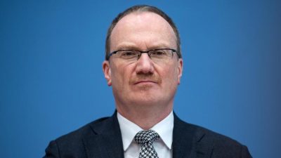 Ökonom-Feld kritisiert Scholz bei Ablösung als Wirtschaftsweisen-Chef