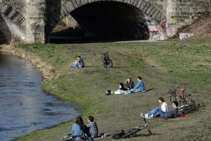 Frühlingsgefühle können bleiben: Temperaturen bis 21 Grad