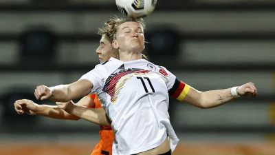 DFB-Frauen verlieren unglücklich: 1:2 in den Niederlanden