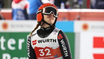 Deutsche Skispringerinnen zum Auftakt schwach – Klinec siegt