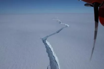Eine Billion Tonnen schwer: Riesiger Eisberg hat sich von der Antarktis gelöst