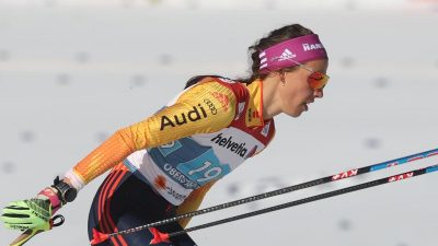 Deutsche Langläuferinnen beim Teamsprint im Finale