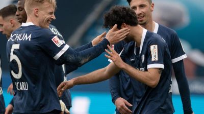 Bochum und Kiel vorne – HSV und Fürth unter Druck