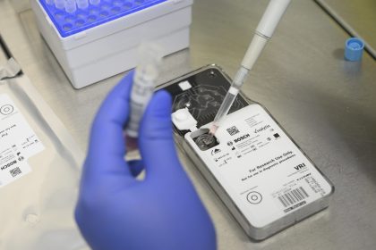 Cochrane-Studie: Corona-Schnelltests unsicher bei symptomlos Infizierten