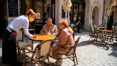 Mecklenburg-Vorpommern kippt vor Ostern 3G-Regel in Gastronomie