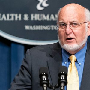 Vogelgrippe: Ex-CDC-Direktor warnt vor „großer Pandemie“ durch Gain-of-Function-Forschung