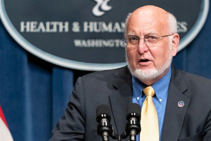 Vogelgrippe: Ex-CDC-Direktor warnt vor „großer Pandemie“ durch Gain-of-Function-Forschung