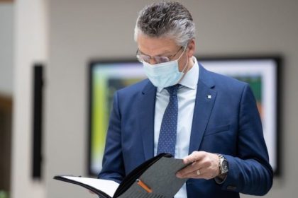 RKI veröffentlicht aktuelle Liste: Frankreich als Hochinzidenzgebiet eingestuft, Tschechien und Tirol nicht mehr