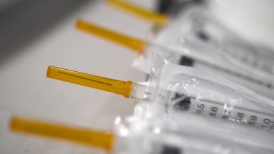 BioNTech und Pfizer üben weltweiten Rückruf – Corona-Impfung nicht beeinträchtigt