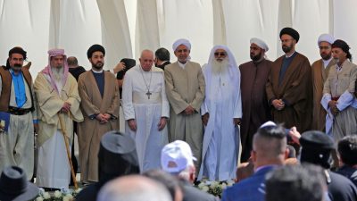 Papst Franziskus trifft Schiitenführer Sistani im irakischen Nadschaf