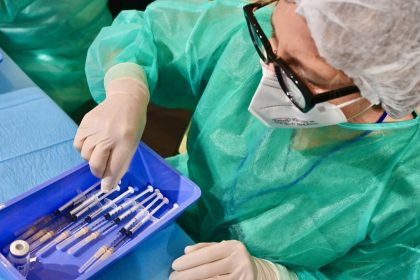 Italien: Drei Staatsdiener nach AstraZeneca-Impfung gestorben – EMA sieht keinen Handlungsbedarf