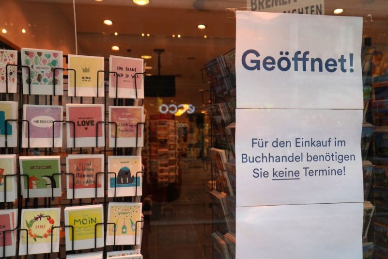 Patientenschützer fürchten Misstrauen bei Impfwilligen – Moderna testet Impfstoff an tausenden Kindern