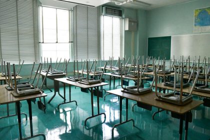 Linke Indoktrination an US-Schulen: „Die meisten amerikanischen Schulen schaden Ihrem Kind“