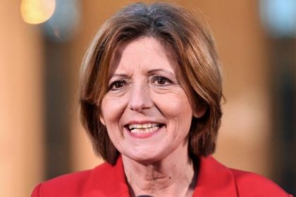 Dreyer bittet um Verzicht auf Oster-Auslandsreisen