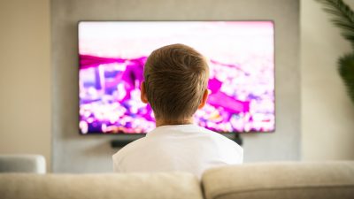 Social Media und Streaming: Medienkonsum fördert Essstörung bei Kindern