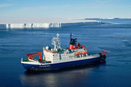 „Polarstern“-Expedition erkundet Eisberg doppelt so groß wie Berlin