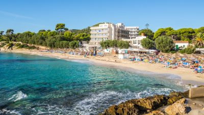 Reisewarnung aufgehoben: Tui will erste Hotels ab 20./21. März öffnen – Mallorca kein Corona-Risikogebiet mehr