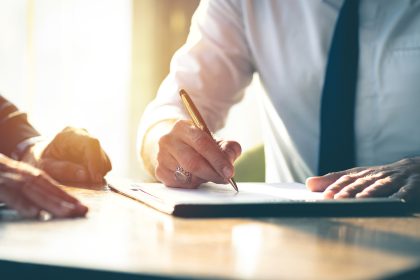 Offener Brief an die Bevölkerung: Bayerische Mittelständler warnen Politiker vor den Wahlen