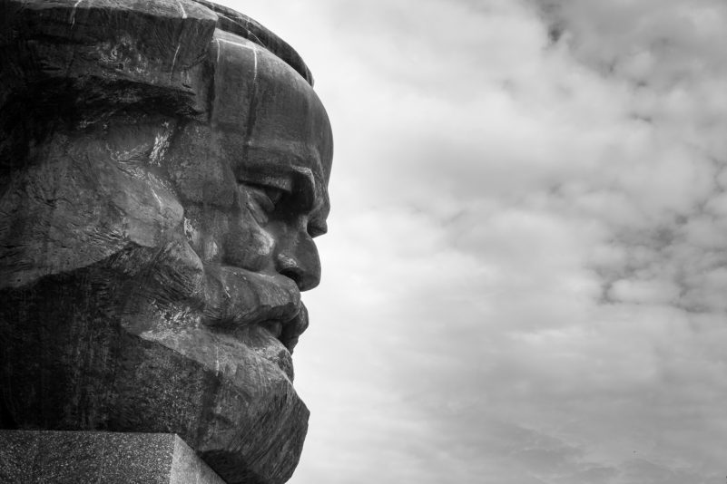„Warum ich die Antifa verlassen habe“: Der Essay eines Linken, der zu hinterfragen sich wagte