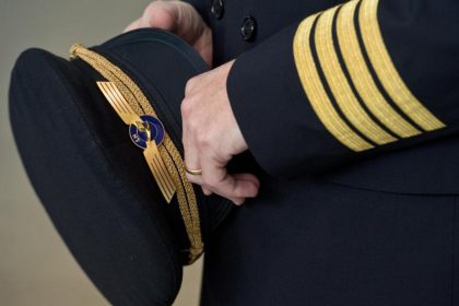 Versicherer warnt vor neuen Luftfahrtrisiken: Untrainierte Piloten und Wutausbrüche an Bord