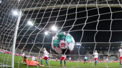 Hamburger «Stadtmeisterschaft»: St. Pauli hat die Nase vorn