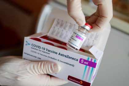 Expertengremium: AstraZeneca nutzte veraltete Daten für Wirksamkeits- und Thrombosestudie