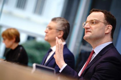 Streit mit dem RKI: Spahn widerspricht Wieler bei Inzidenz