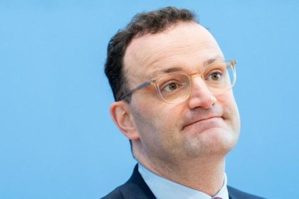 40 Abgeordnete hatten wegen Corona-Schutzausrüstung Kontakt zu Gesundheitsministerium