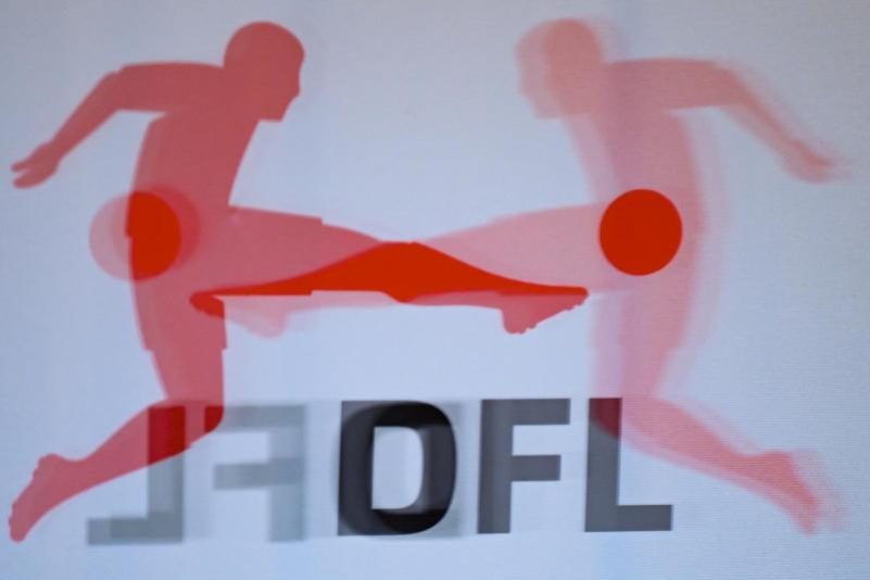 Fußball reagiert auf Corona: Schritt zurück statt nach vorn