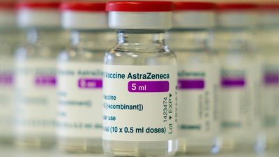 AstraZeneca soll in Großbritannien nur noch an über 40-Jährige verimpft werden