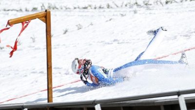 Schwerer Sturz in Planica: Skispringer Tande im Krankenhaus